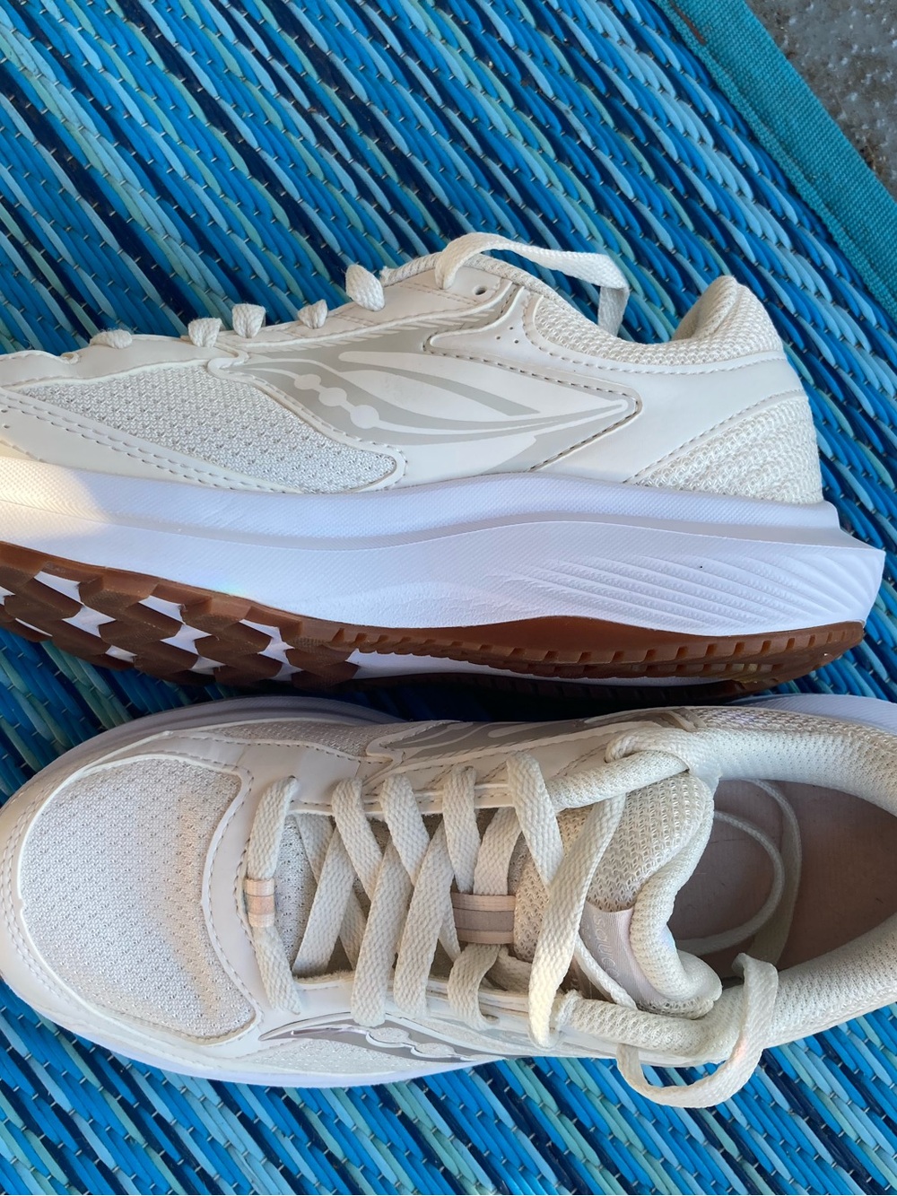 SAUCONY Women’s Running Shoes-size 6